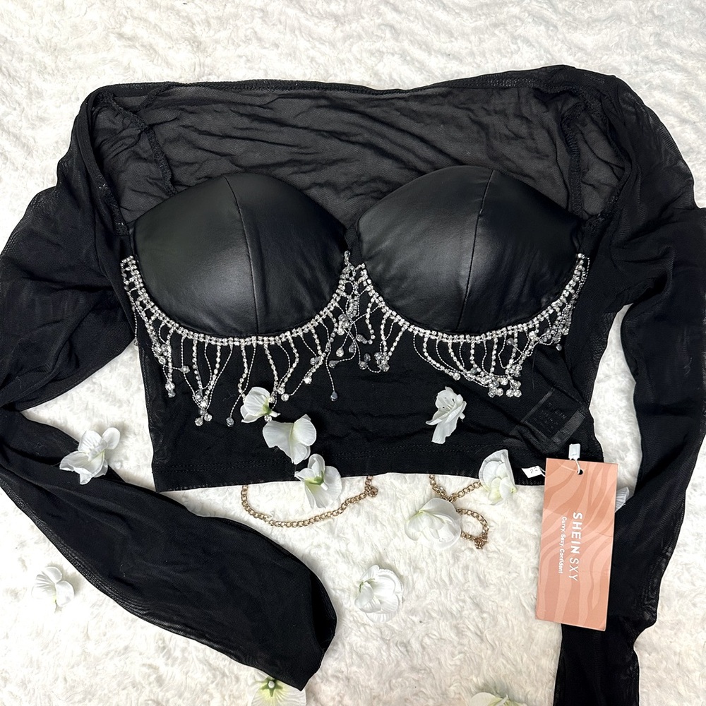 Black crop top